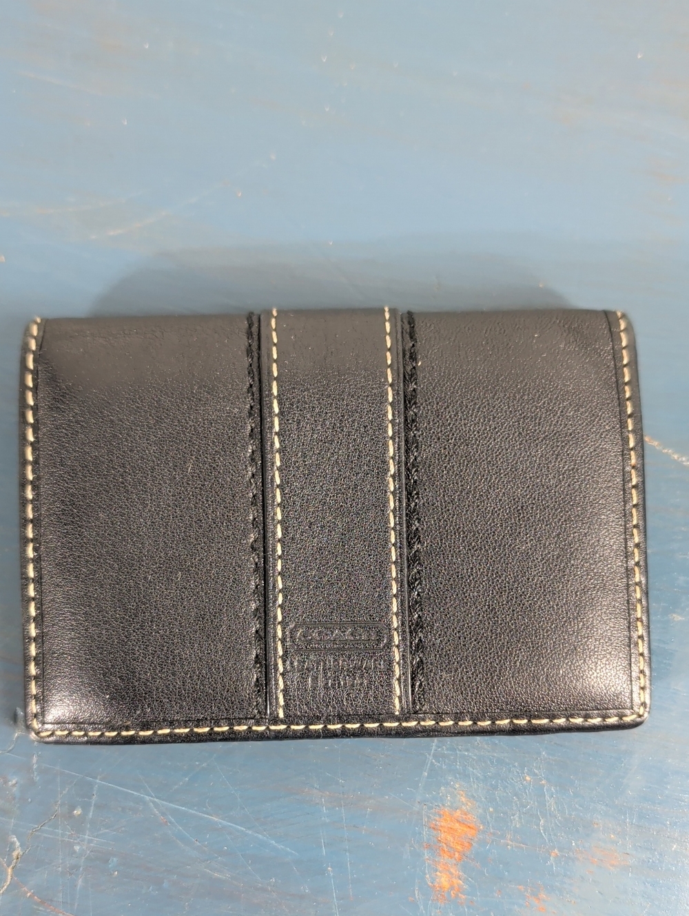 Coach Black Leather Card Wallet with Contrast Cream Stitching